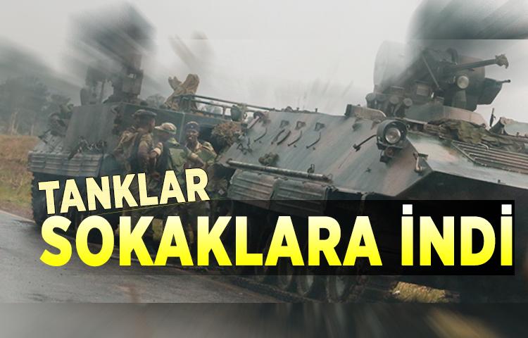 Zimbabwe’de tanklar sokaklara indi