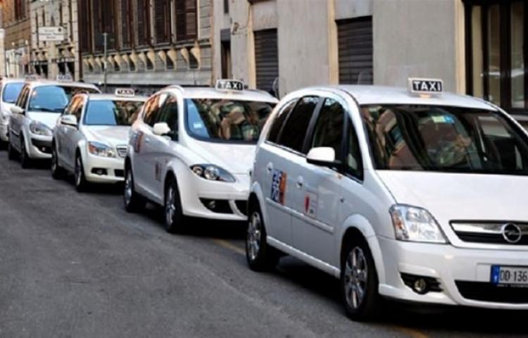 İtalya’da taksiciler greve gitti