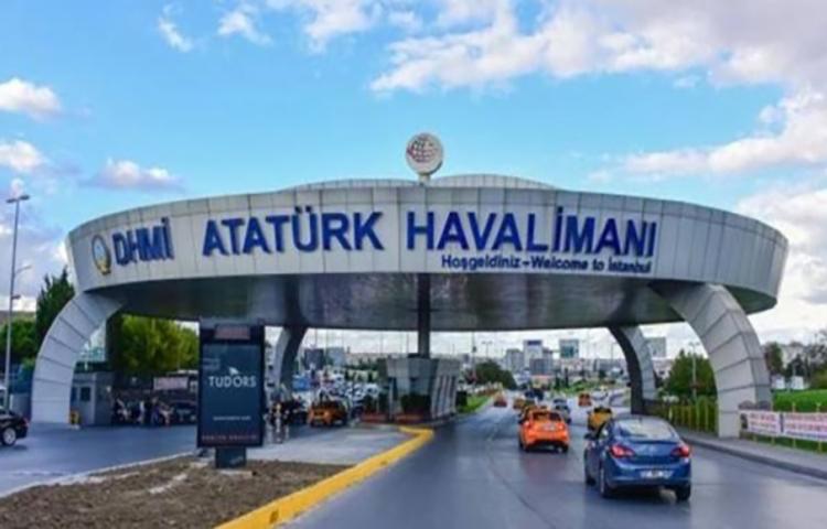 Atatürk Havalimanı'nda hareketli dakikalar!