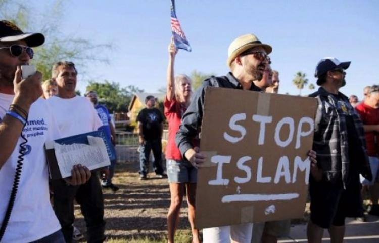 Polonya'da İslam kültür merkezine saldırı