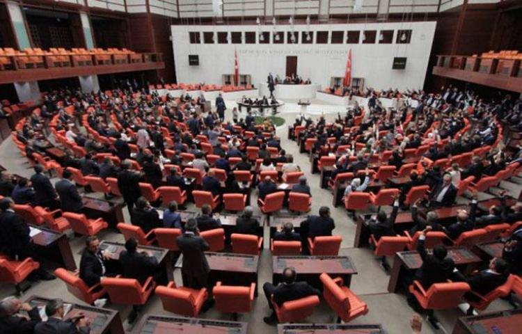 YSK Kanun teklifi komisyonda kabul edildi