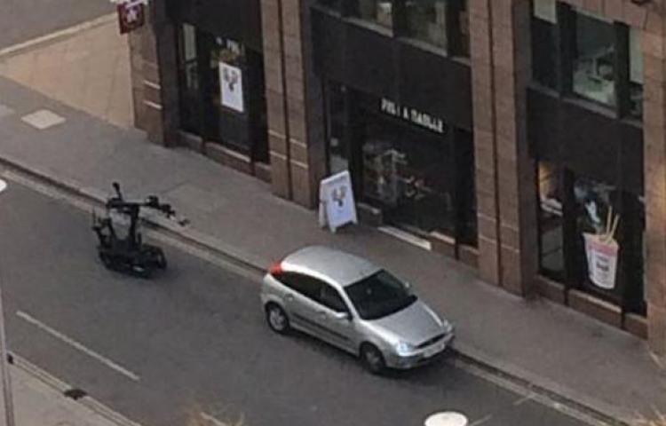 Londra'da bombalı araç paniği