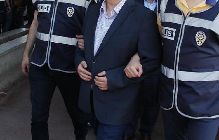 FETÖ'cülere darbe üstüne darbe!