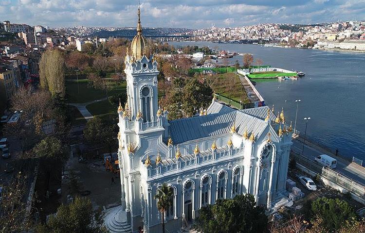 Haliç kıyısındaki Demir Kilise açılıyor