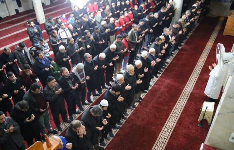 Kudüs için sabah namazında buluştular