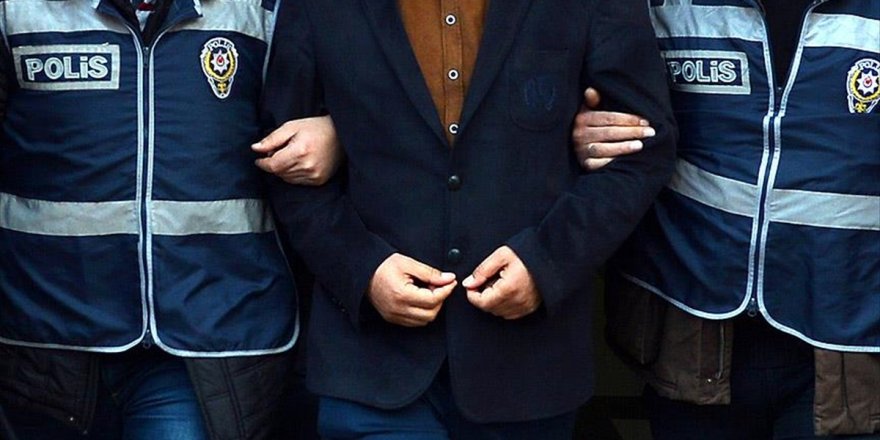 Cumhurbaşkanlığında görev yapan üsteğmene gözaltı