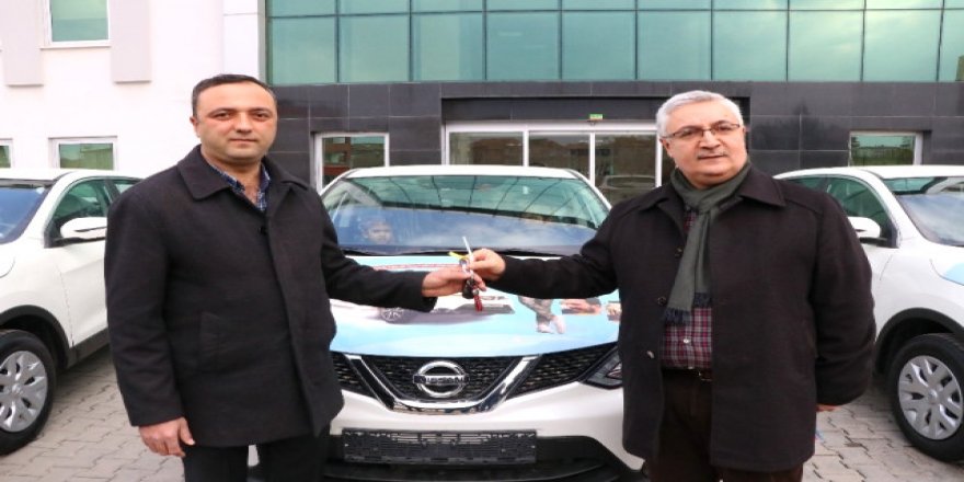 44 TL'ye son model cip sahibi oldular