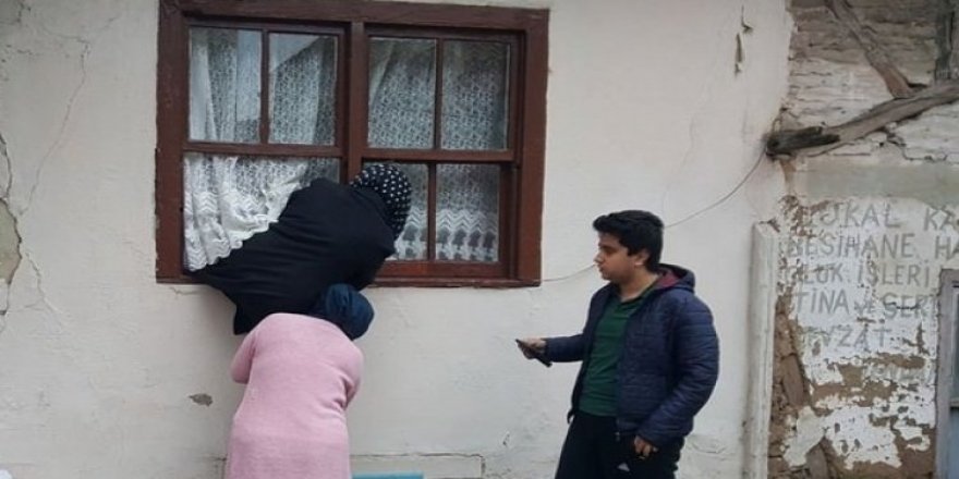 İfade vermek için pencereden çıktılar