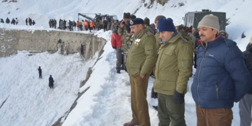 O ülkede dondurucu soğuklarda 187 kişi hayatını kaybetti