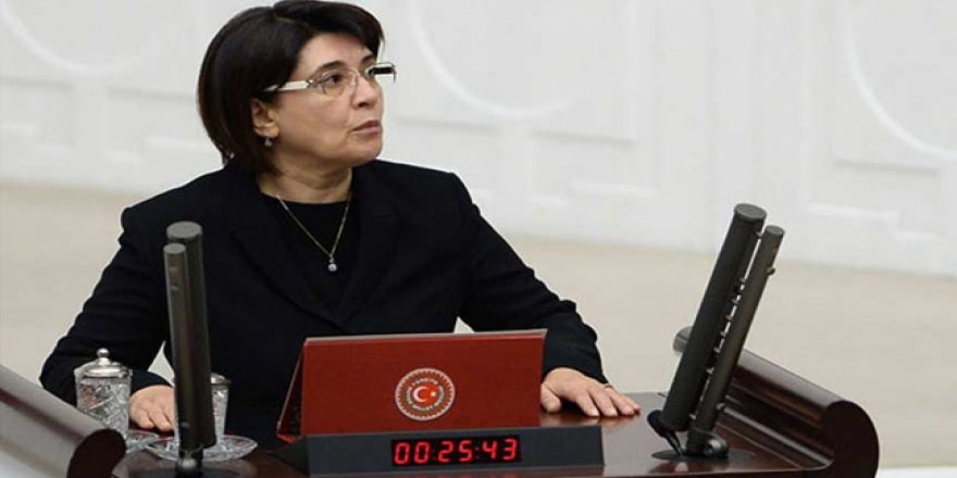 Leyla Zana'nın milletvekilliği düşürüldü