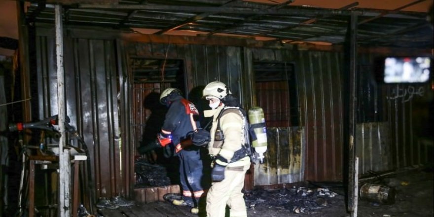 Beylikdüzü'nde yangın: Ölüler var