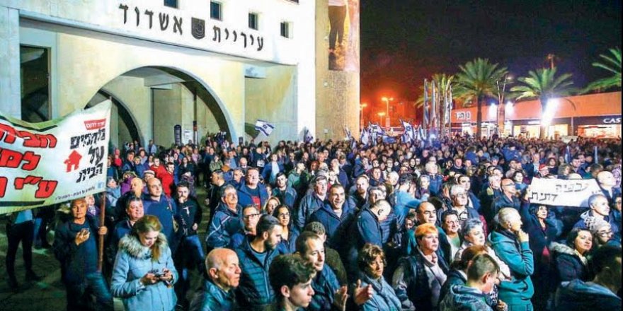 İsrail’de Yahudi şeriatının uygulanmasını protesto ettiler
