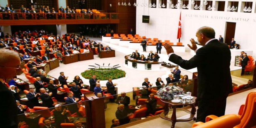 7 OHAL KHK'sı Mecliste kabul edildi