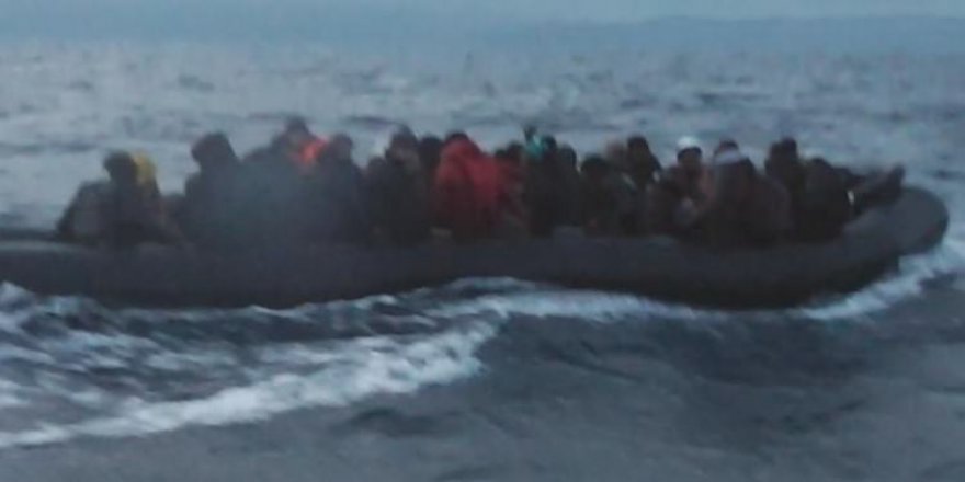 Libya açıklarında en az 90 göçmen hayatını kaybetmiş olabilir