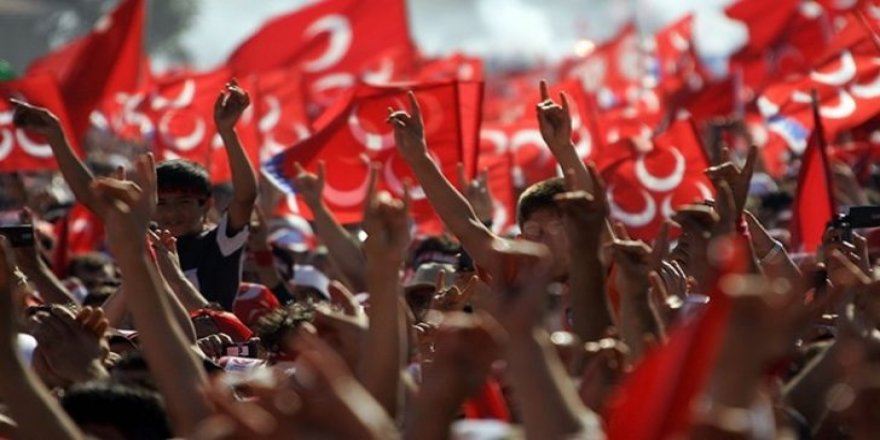 MHP'de istifa şoku! 23 kişi istifa etti