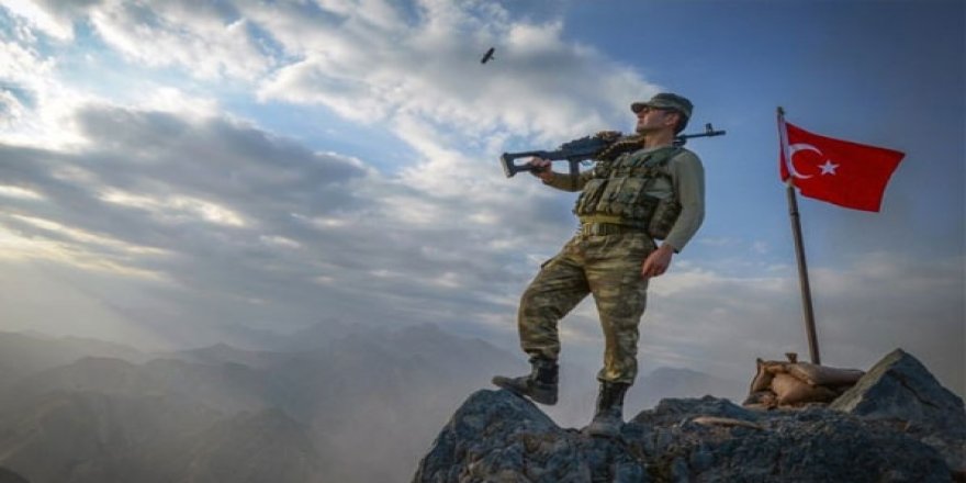 Sevgililer Günü’nün kahramanı Mehmetçik oldu