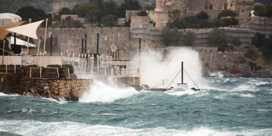40 Türk Yunan adalarında mahsur kaldı