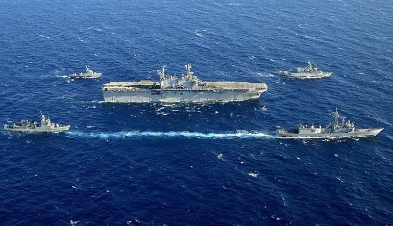 Rockefeller'ın gemilerine ABD donanması da katıldı