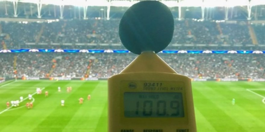 Vodafone Park'ta Beşiktaşlı taraftarın desteği Almanları rahatsız etti