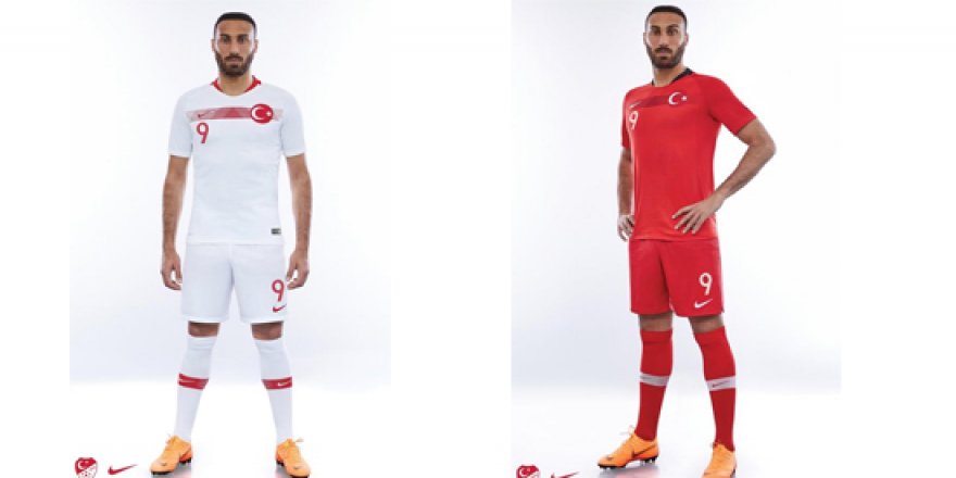 Ay-Yıldızlı arma, kalbin tam üstünde! Milli takımın yeni formaları tanıtıldı