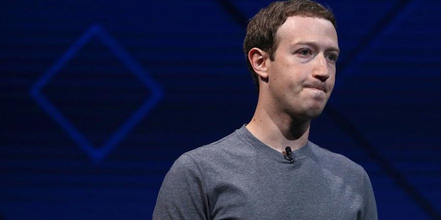 Facebook'un kurucusu Mark Zuckerberg hatasını kabul etti