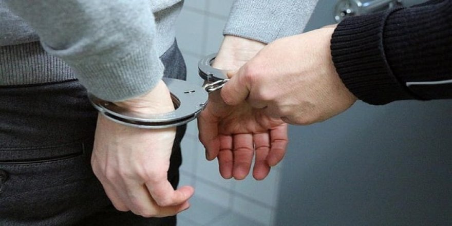 İzmir'de dev operasyon! Çok sayıda gözaltı var