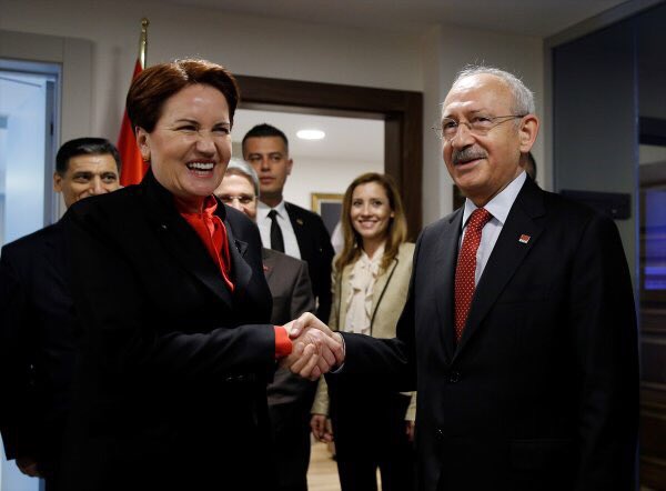 CHP'li 15 milletvekili İYİ Parti'ye katıldı