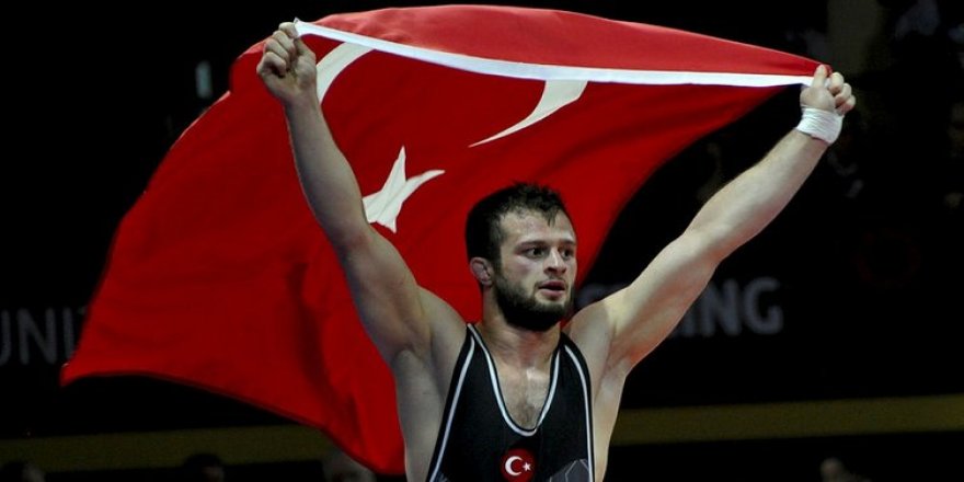 Enes Başar bronz madalyanın sahibi oldu