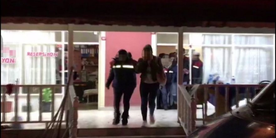 Kataloglu fuhuş çetesi çökertildi