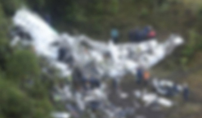 Küba'da uçak düştü