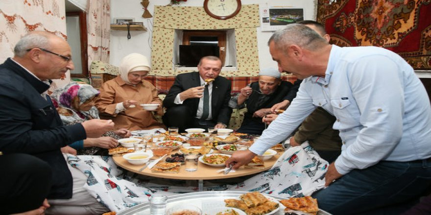 Erdoğan iftarını Sargın ailesiyle birlikte açtı