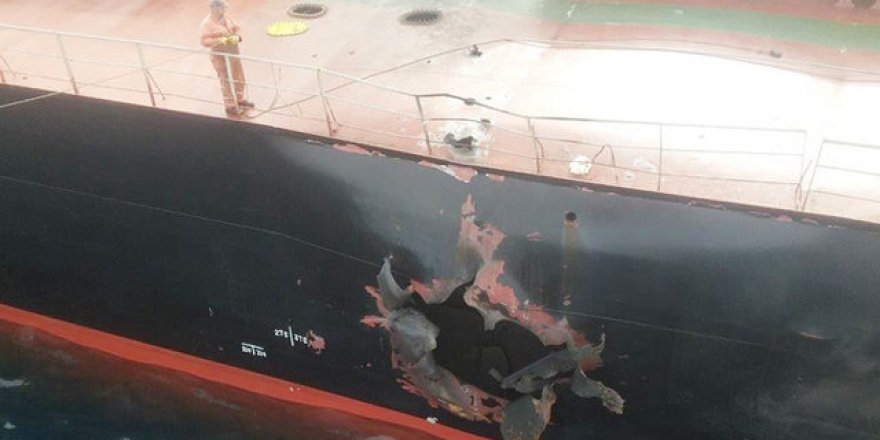 Yemen'e giden Türk gemisine Husiler'den roketli saldırı!