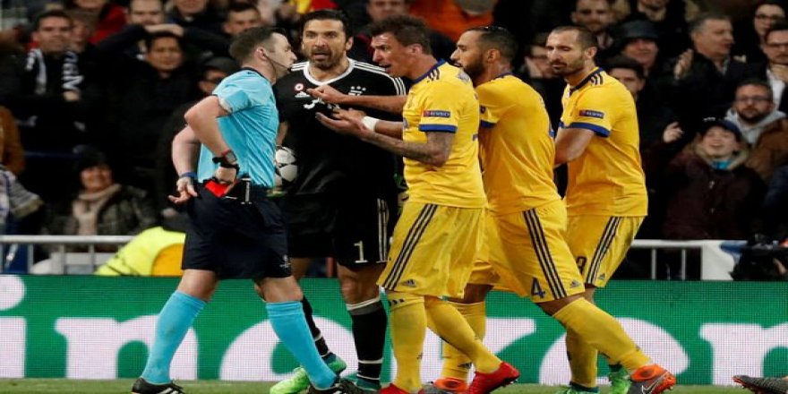 Buffon'a 3 maç men cezası