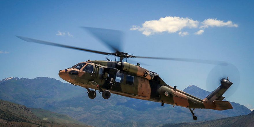 Askeri helikopter düştü: 2 ölü