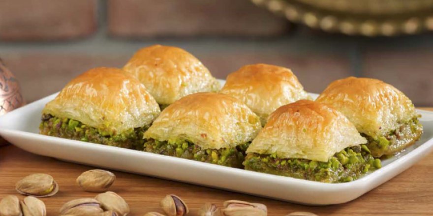 Baklava üreticilerini bayram yoğunluğu sardı