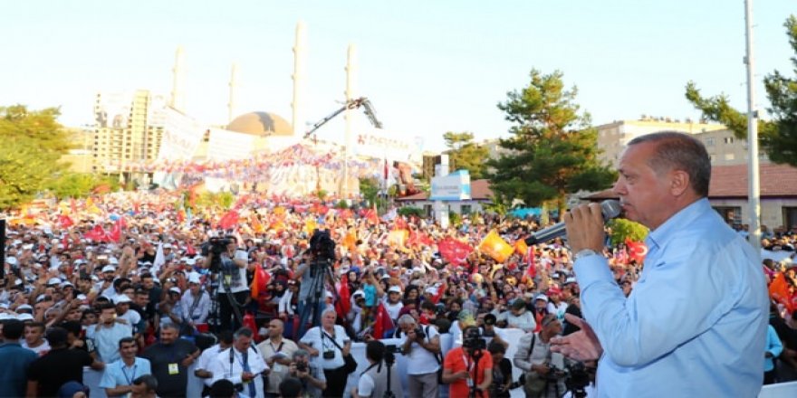 Cumhurbaşkanı Erdoğan: Tepelerine bineceğiz!