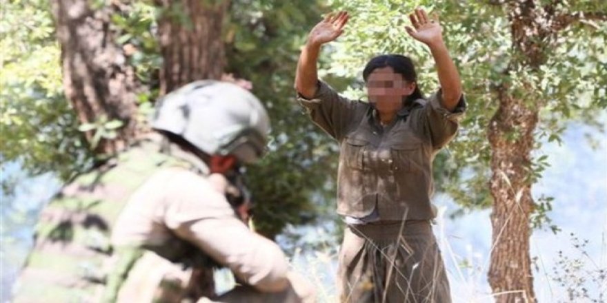 Üç kadın terörist teslim oldu