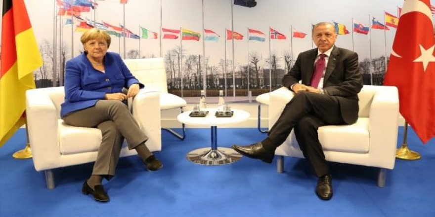 Erdoğan ve Merkel Brüksel'de görüştü
