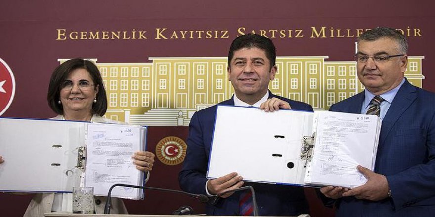CHP’de imza toplama süreci sona erdi! Muhaliflerden ilk açıklama