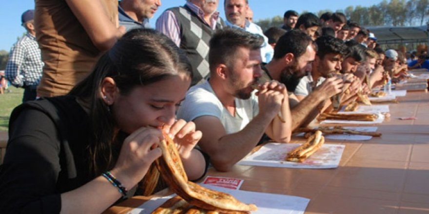 10 dakikada 9 pide yedi