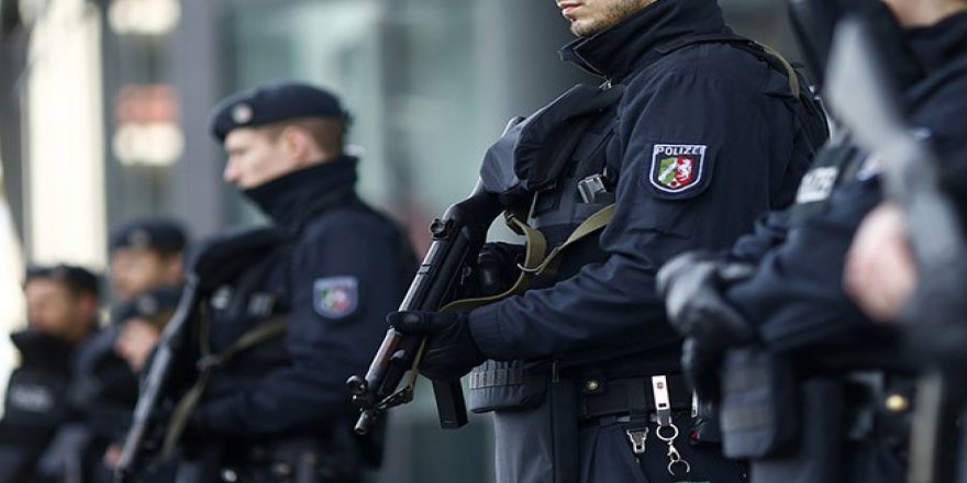 Tren istasyonunda rehine krizi!