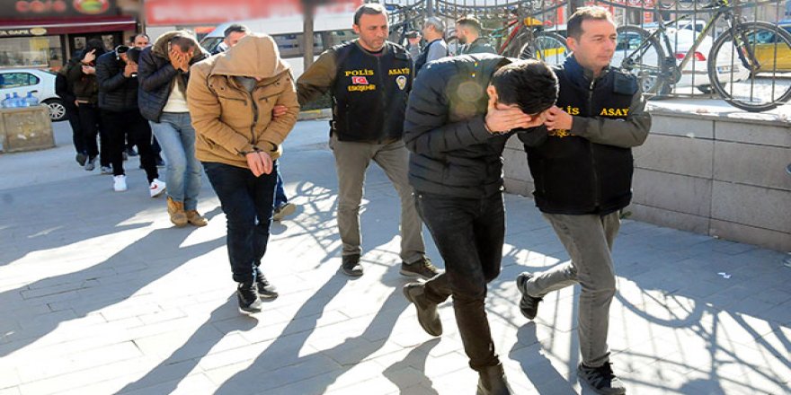 Eskişehir merkezli 4 ilde fuhuş operasyonu! 16 gözaltı