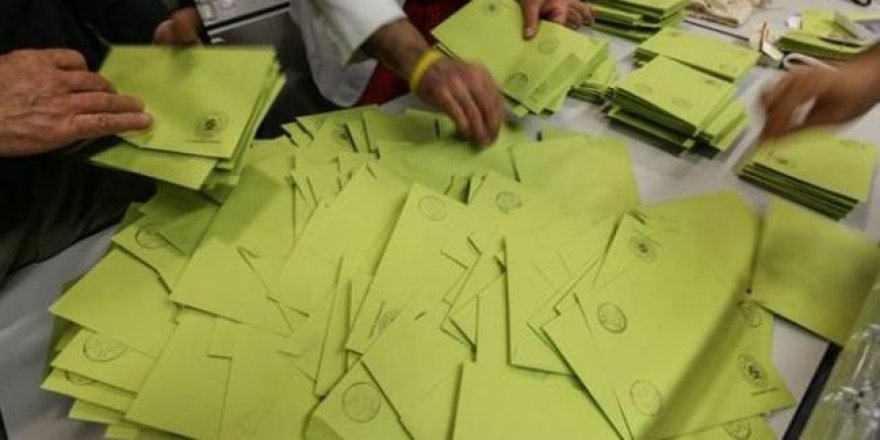 İstanbul'da 17 ilçede oylar sayılıyor