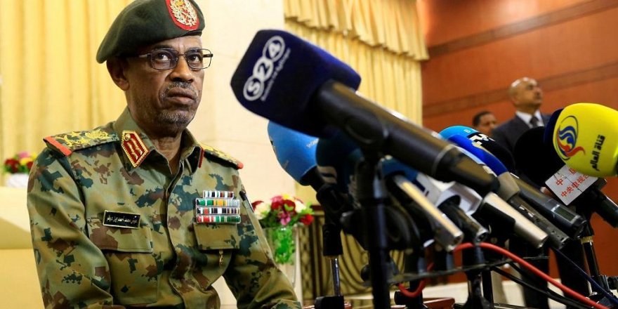 Sudan Savunma Bakanı gözaltına alındı