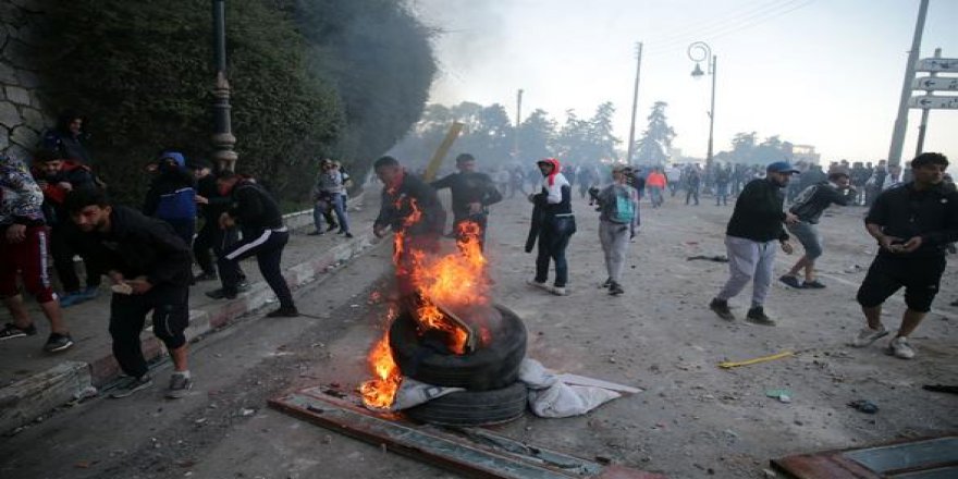 Cezayir'deki gösterilerde 108 eylemci gözaltına alındı