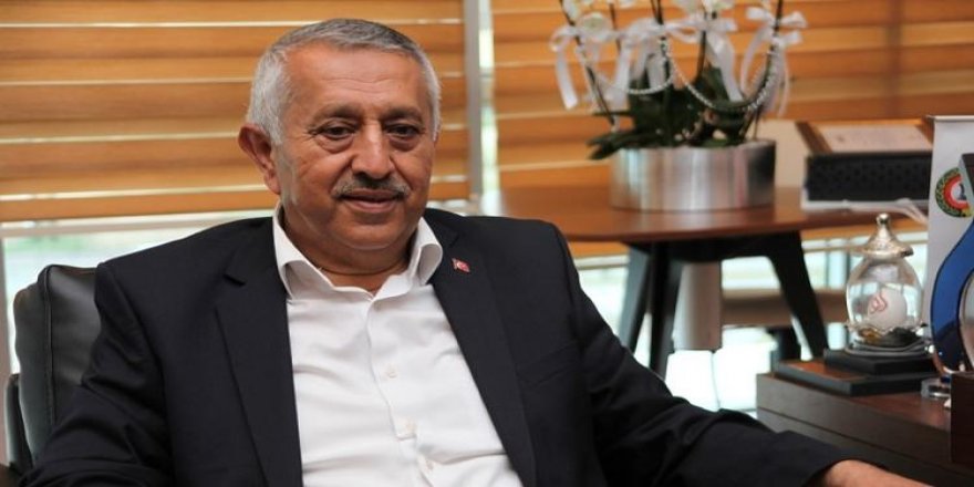Afyonkarahisar Belediye Başkanı Zeybek mazbatasını aldı