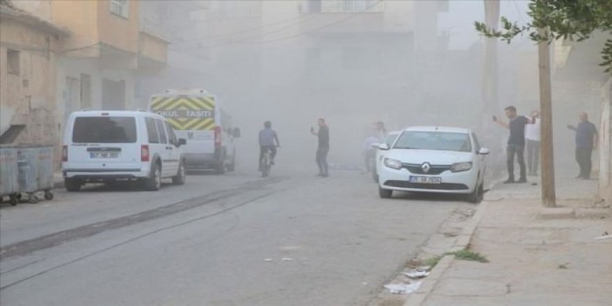 Teröristler sivillere saldırdı: 8 şehit 35 yaralı!