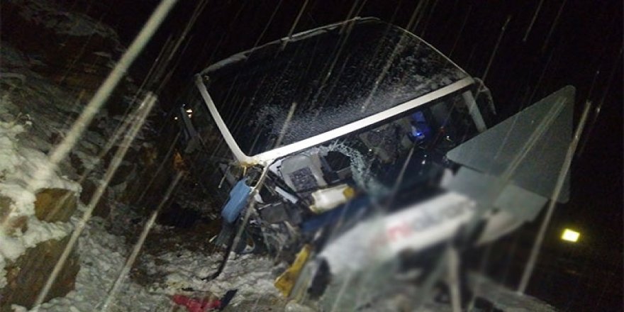 Konya’da yolcu otobüsü devrildi! Yaralılar var