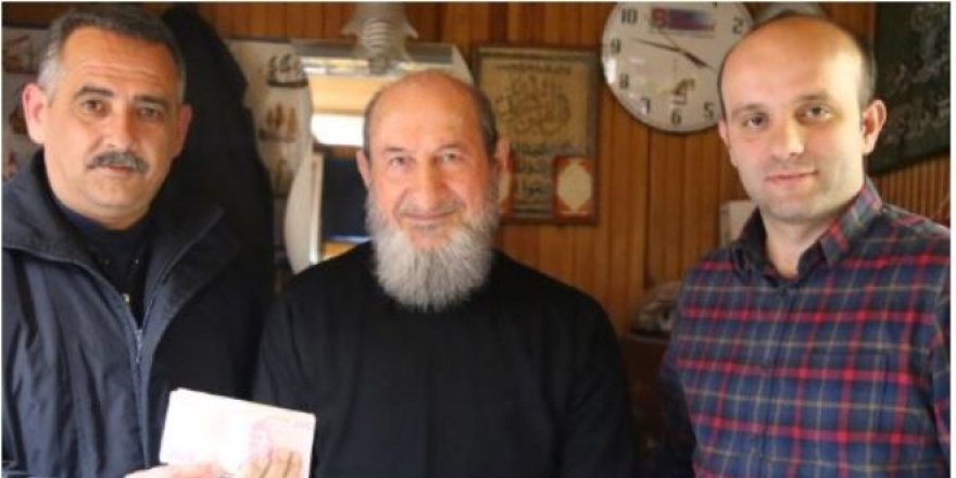 Yardım kampanyası için gönderilen ceketten 10 bin lira çıktı