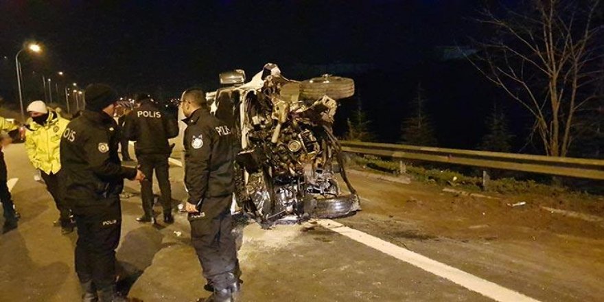 Düğün dönüşü feci kaza: Çok sayıda yaralı var